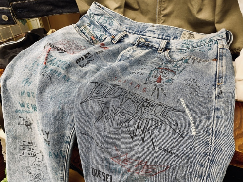 デニムのディーゼル