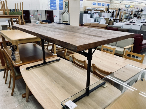 ノットアンティークスの家具買取