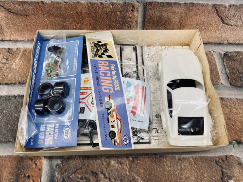 プラモデルの日産