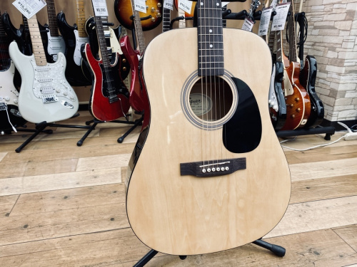 アコースティックギターのSquier