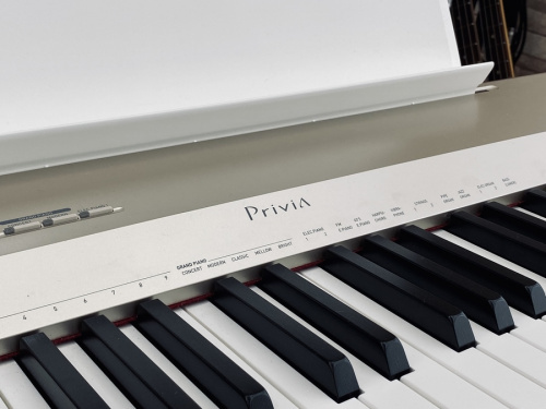 電子ピアノのCASIO