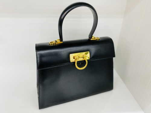 ブランド・ラグジュアリーのバッグ