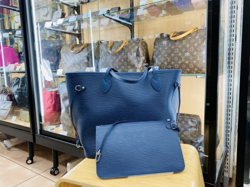 ブランド・ラグジュアリーのLOUIS VUITTON