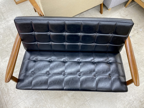 ソファのkarimoku