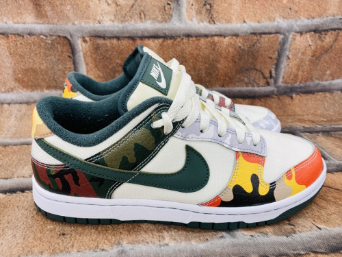 DUNK LOW SEのNIKE