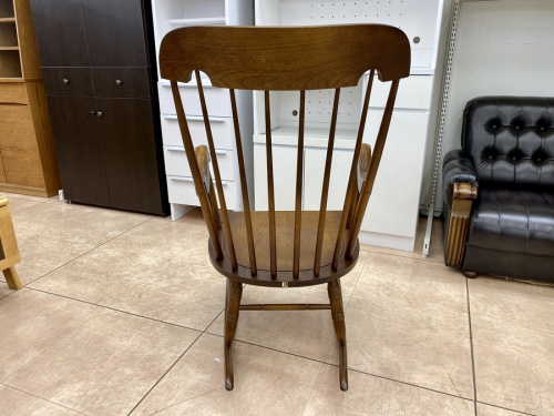 飛騨産業のロッキングチェア