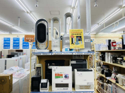 暖房器具のファンヒーター