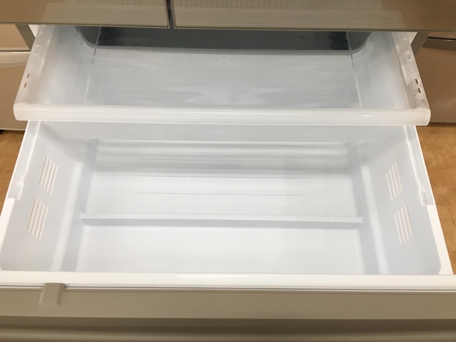 最近入荷したPanasonic（パナソニック）の6ドア冷蔵庫をご紹介