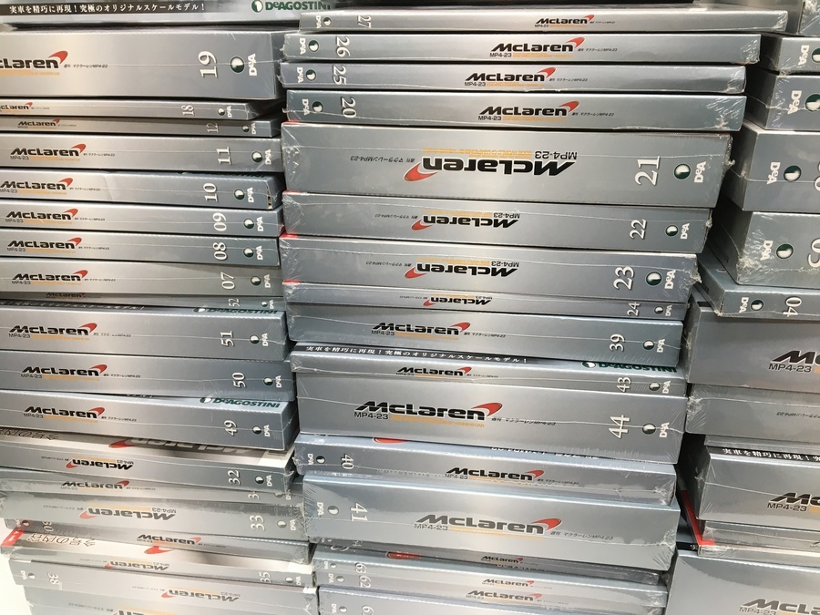 新入荷！DeAGOSTINI MP4-23マクラーレン全巻セットをご紹介