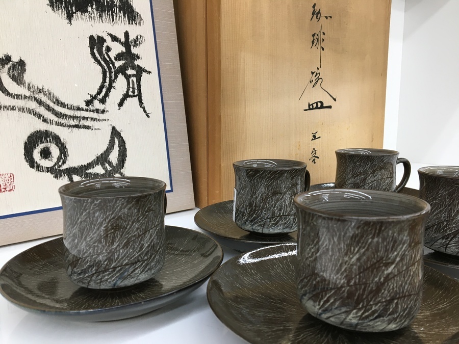 (新品)横石臥牛(がぎゅう)銘々皿(5セット) 新品)横石臥牛(がぎゅう)銘々皿(5セット)
