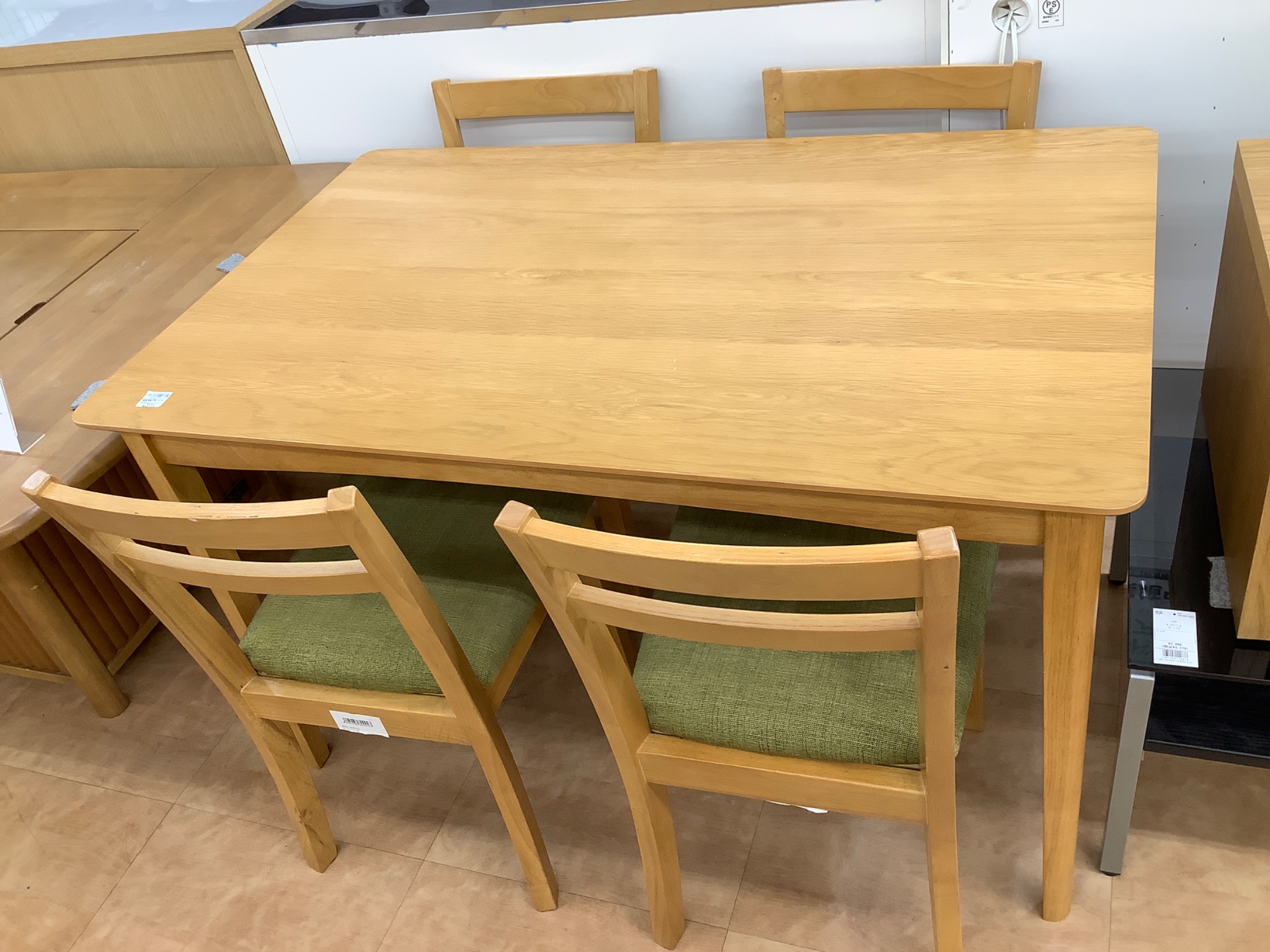 テーブル家具入荷致しました！】新入荷家具2点をご紹介！｜2024年06月 