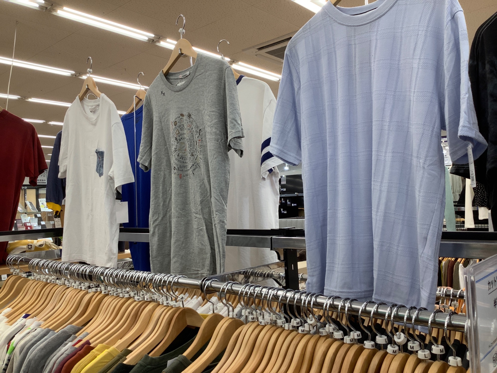 夏物衣類はシーズン前の買取が一番お得！！】買取で持ち込むなら今が一