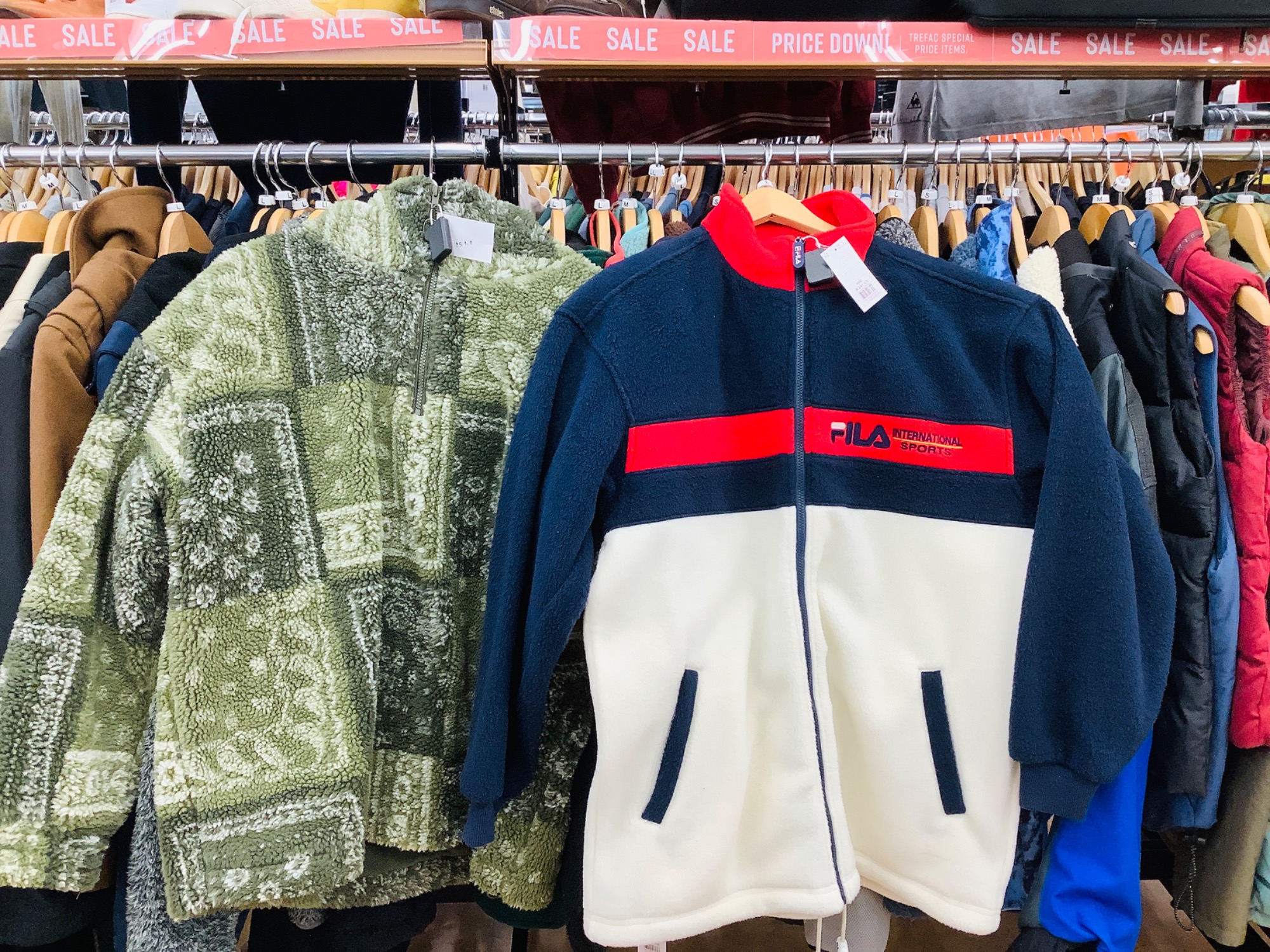 冬物衣類セール中！】表示価格より最大50％OFF！セール内容をチラ見せ