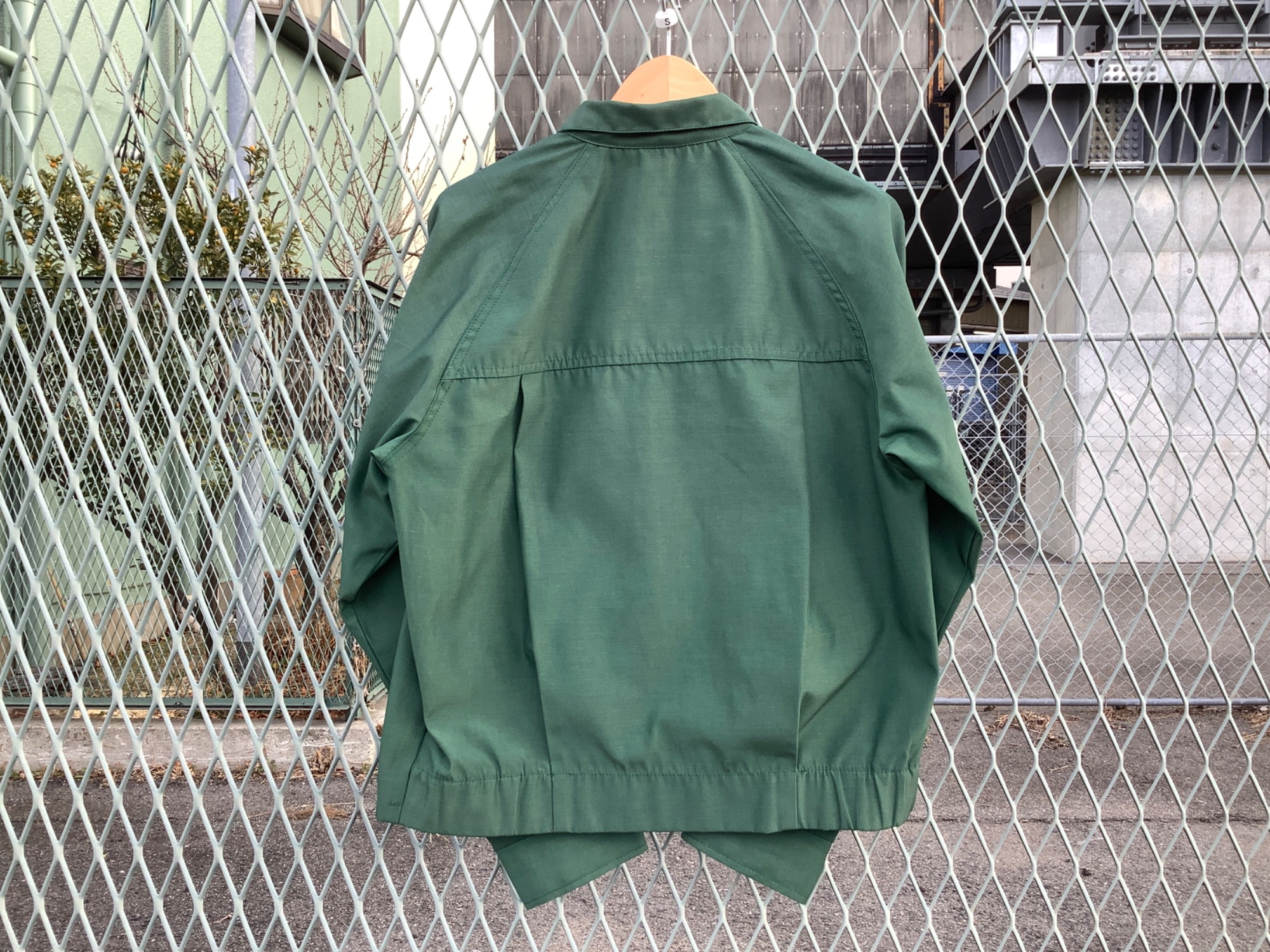Stussy スイングトップ Mサイズ レア Stussy スイングトップブルゾン 紺タグ USA製 ベージュ M