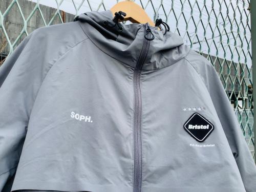 エフシーレアルブリストル AUTHENTIC UTILITY TEAM HALF ZIP JACKET（ブルゾン）｜F.C.Real