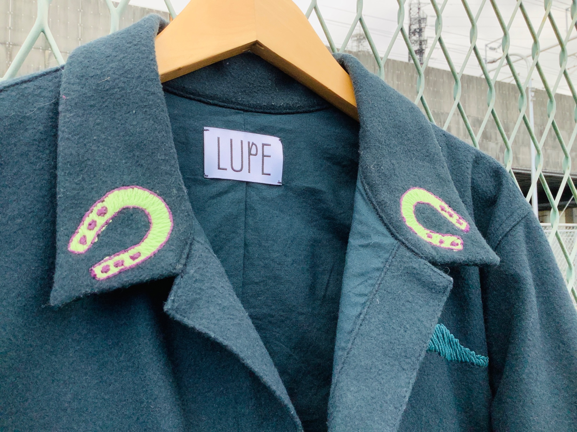 【関税込】PATOU リサイクル ファイユ サファリ ドレス LUPE(ルーペ)が新入荷!】個性派☆レディース刺繍ジャケットをご