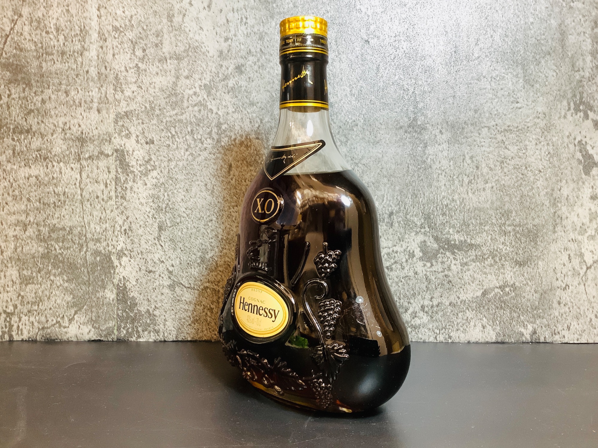最高級ブランデーが新入荷！】Hennessy(ヘネシー)XO金キャップを