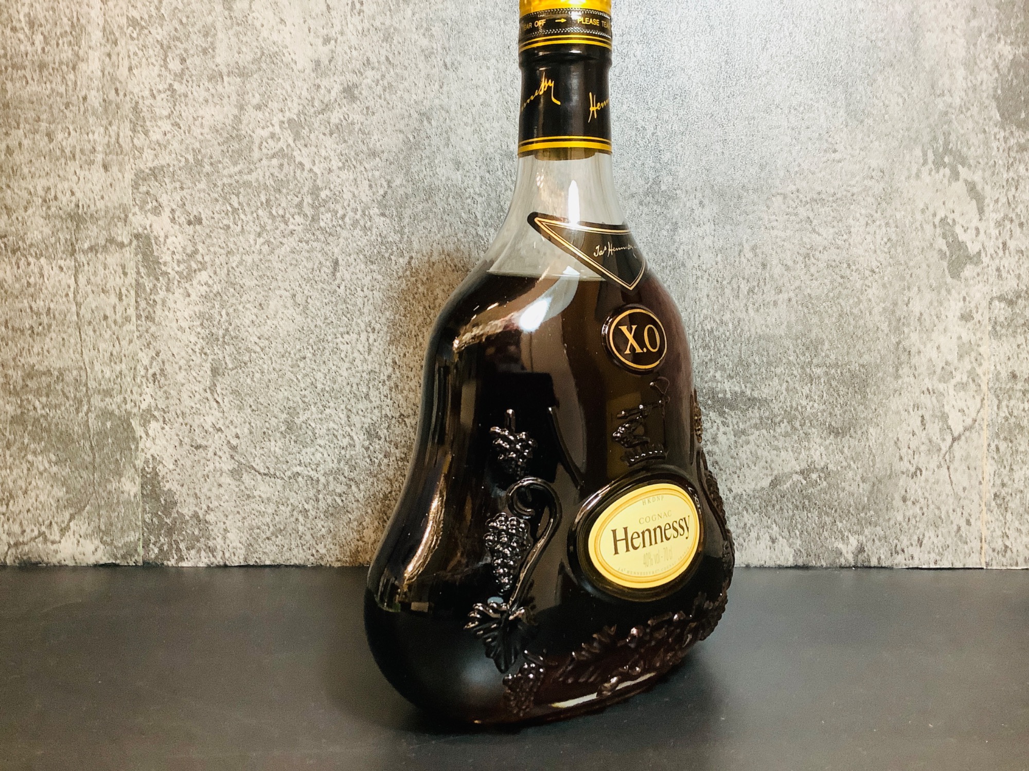最高級ブランデーが新入荷！】Hennessy(ヘネシー)XO金キャップを