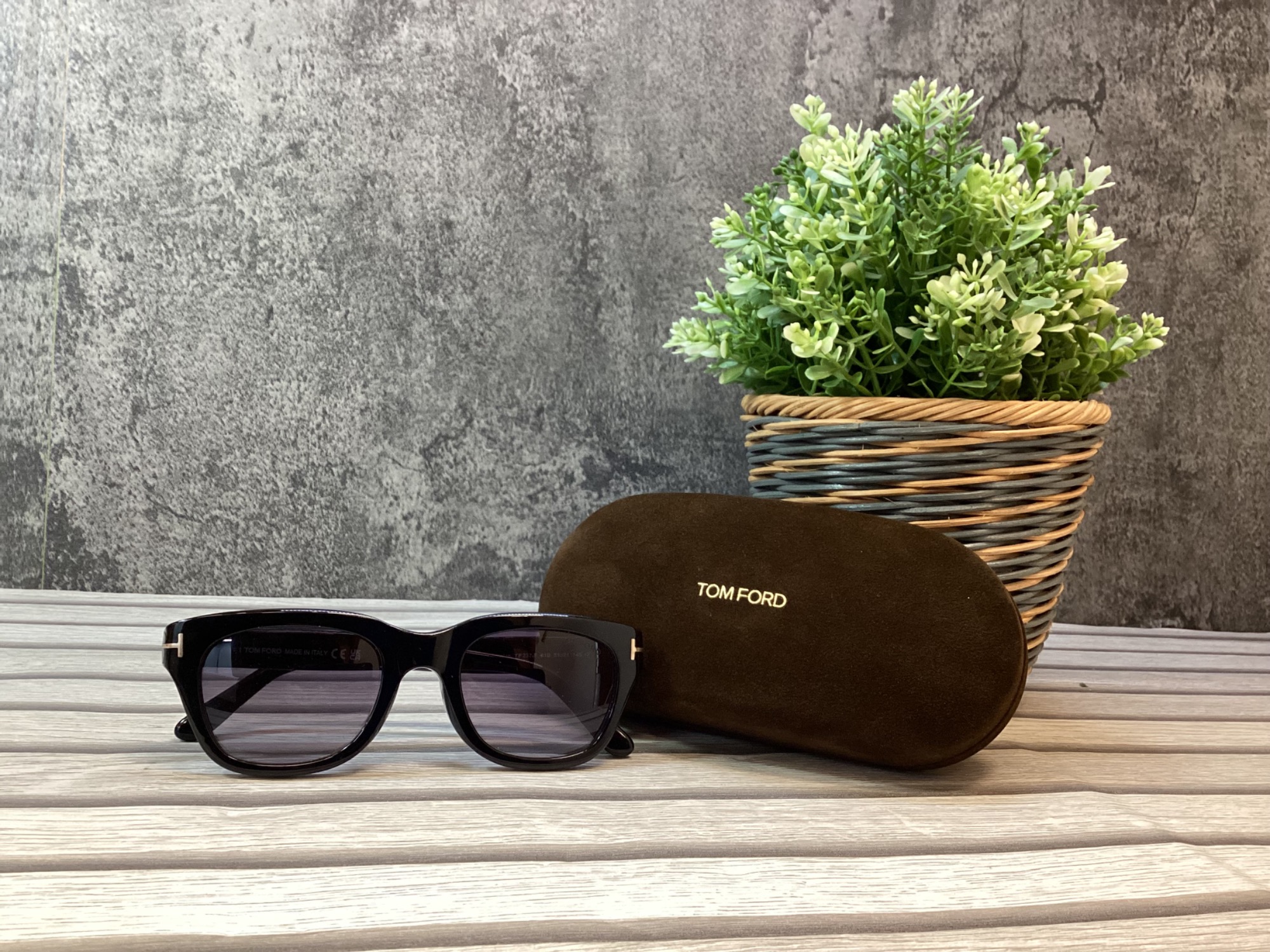 レビュー高評価商品 TOM FORD サングラス】新入荷しました☆｜2025年 (トムフォード) 小物