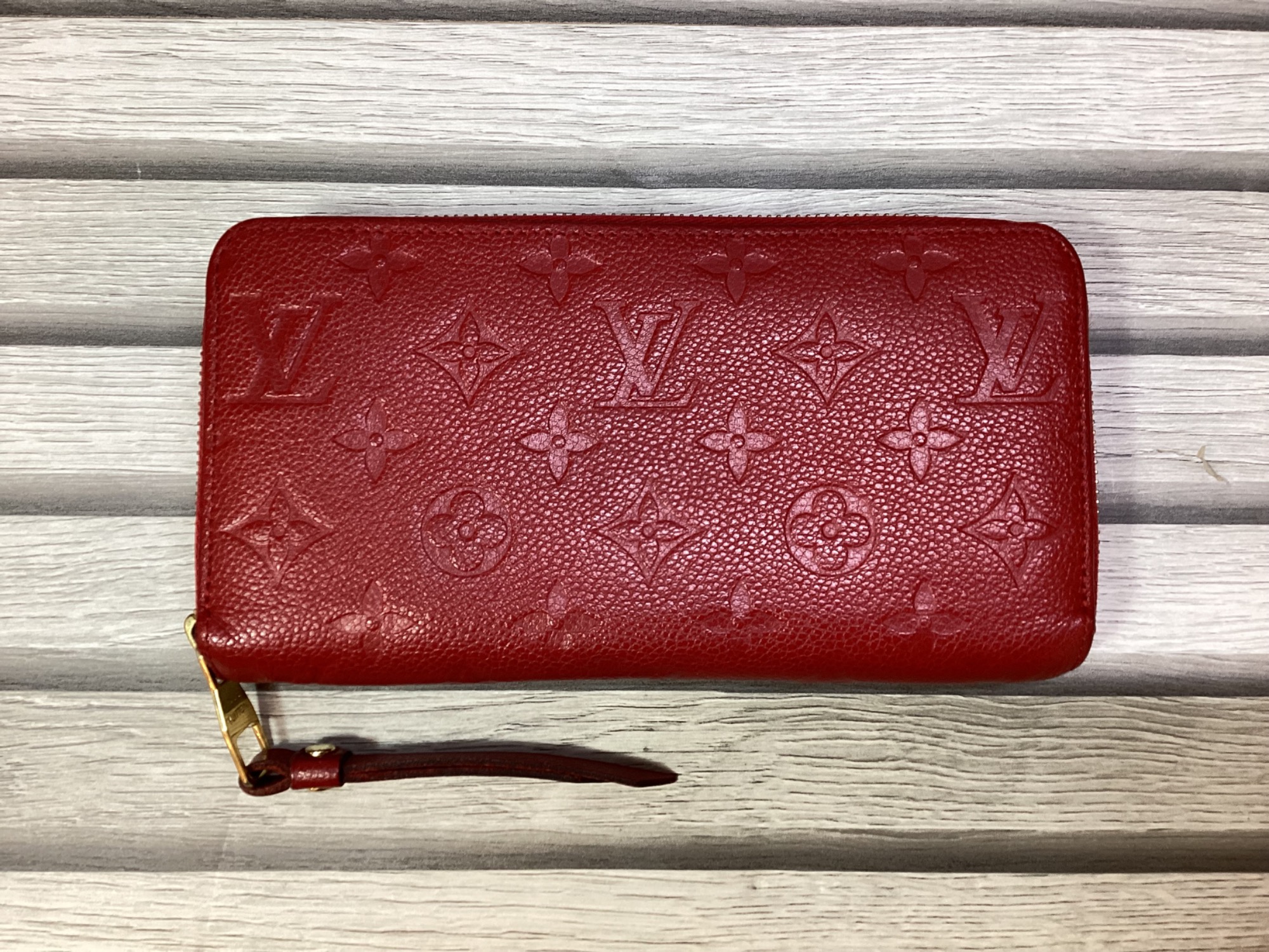 LOUIS VUITTON (ルイ ヴィトン) 財布をご紹介します☆】｜2025年