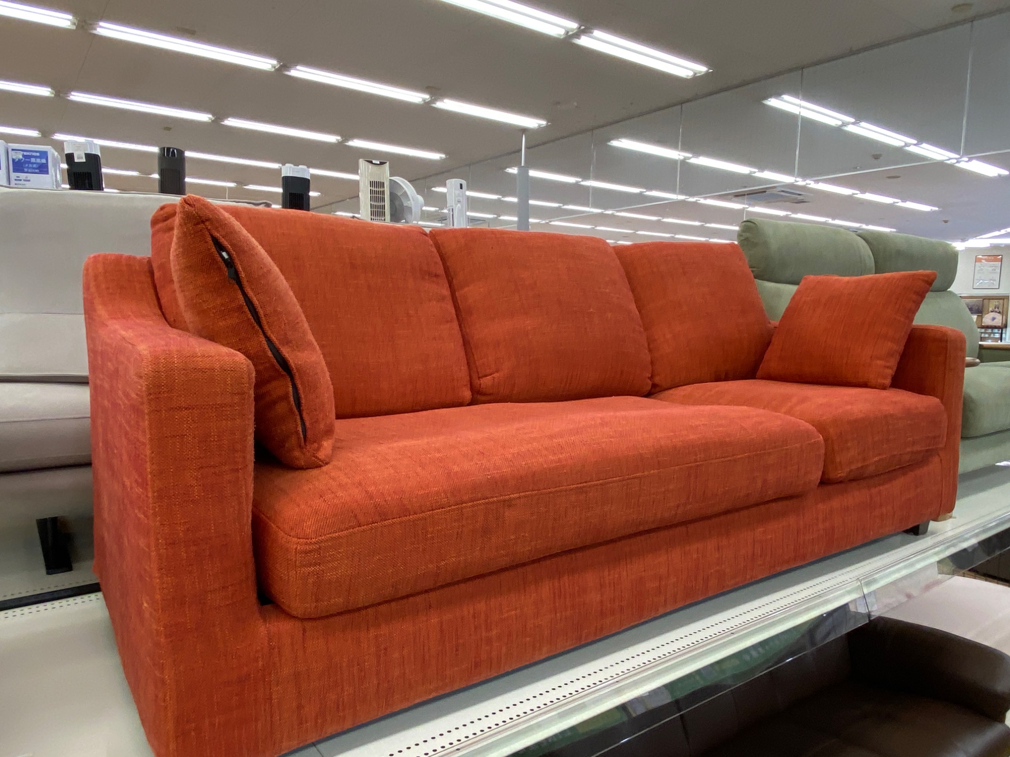 ソファーをご紹介します☆ 家具を買うなら是非トレファク摂津店へ