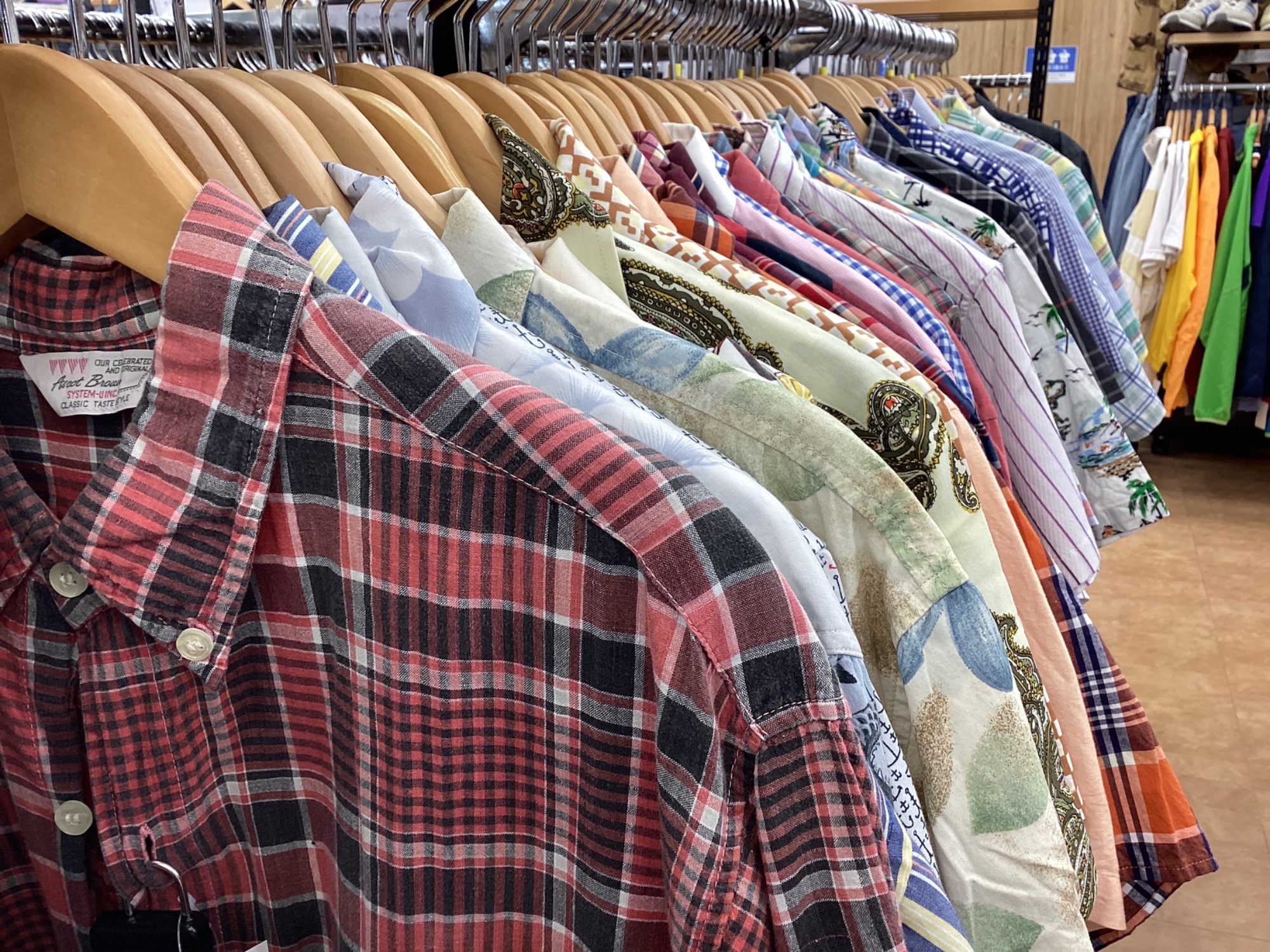 夏物衣類買取強化中！！】夏服売るならトレファク摂津店へ