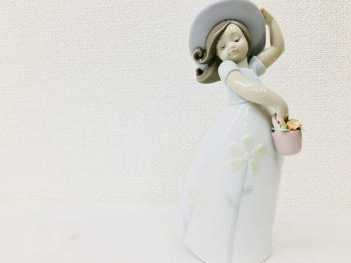 フィギュリンのリヤドロ
