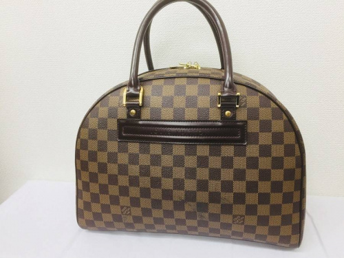 ¥Ö¥é¥ó¥É¡¦¥é¥°¥¸¥å¥¢¥ê¡¼¤Î¥ë¥¤¥ô¥£¥È¥ó¡ÊLOUIS VUITTON¡Ë