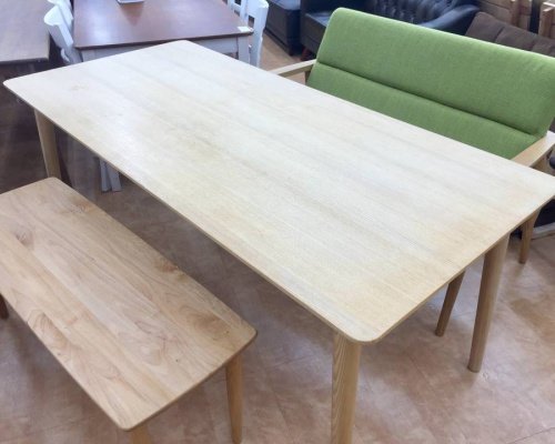 家具のダイニングセット