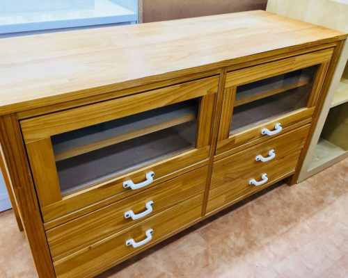 家具のリビングボード