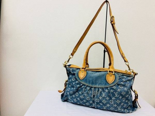¥Ö¥é¥ó¥É¡¦¥é¥°¥¸¥å¥¢¥ê¡¼¤Î¥ë¥¤¥ô¥£¥È¥ó¡ÊLOUIS VUITTON¡Ë