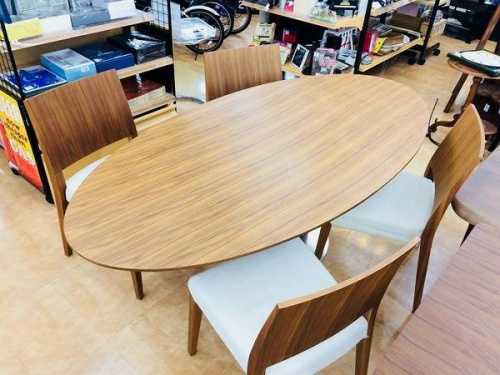 家具のダイニングセット