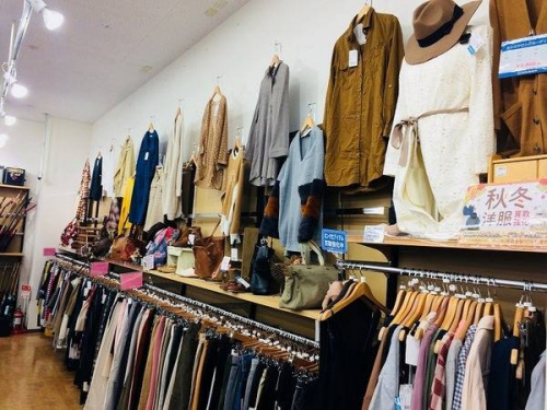 レディースファッションの古着　大阪
