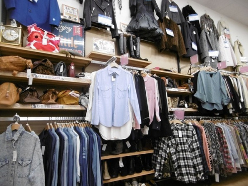 洋服　買取　大阪の服　買取　摂津