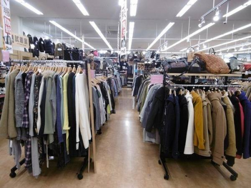 洋服　買取　大阪の服　買取　摂津