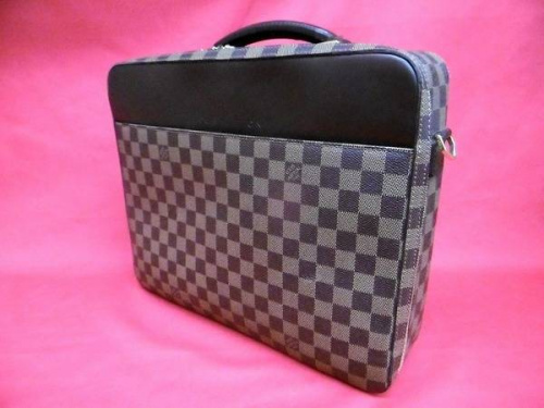 LOUIS VUITTONのルイ・ヴィトン