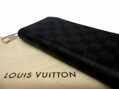 LOUIS VUITTONのルイ・ヴィトン
