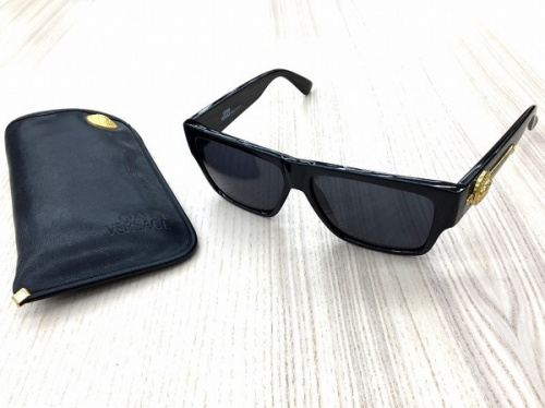 メンズファッションのサングラス　中古