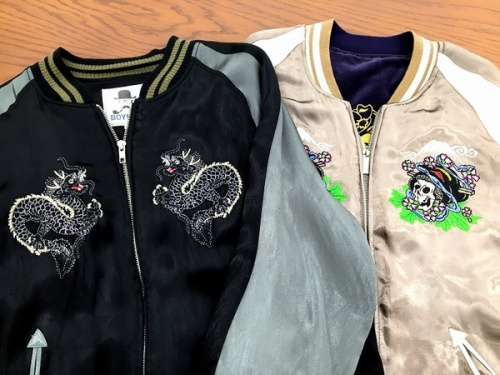 トップスのジャケット