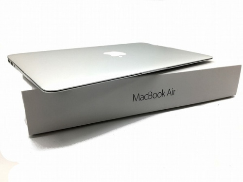 MacBook Airのノートパソコン
