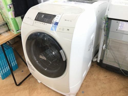 ドラム洗濯機のHITACHI　日立
