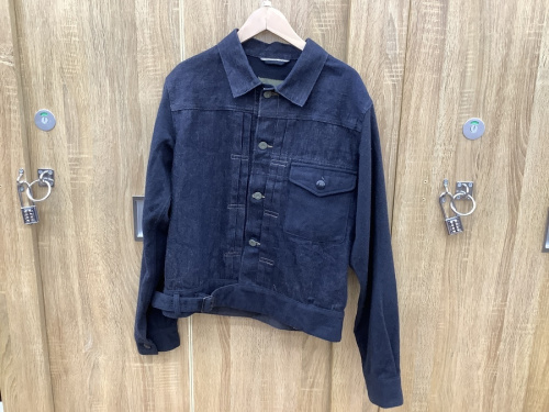 ジャケットのデニムジャケット