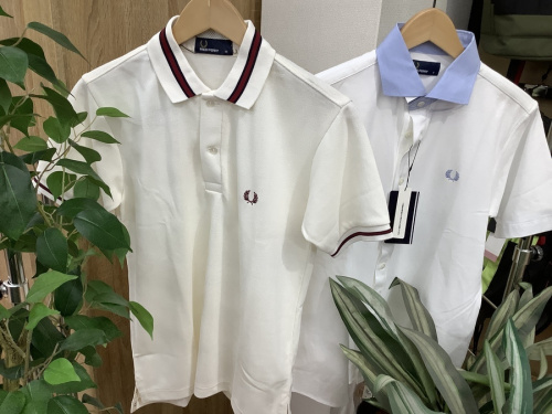 トップスのシャツ