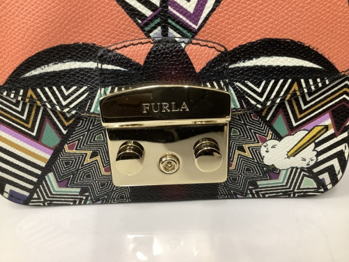 FURLA(フルラ)のベース