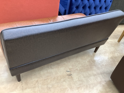 ブラウンの摂津