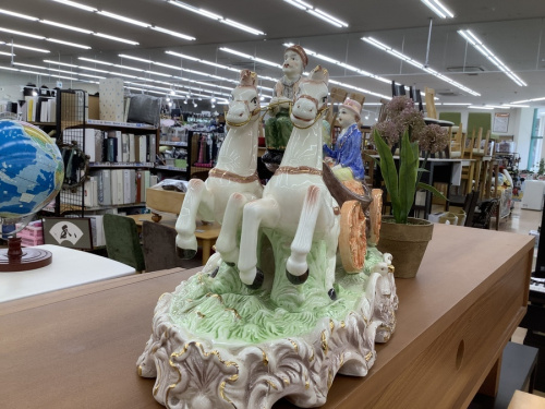 フィギュリンのCAPODIMONTE(カポディモンテ)