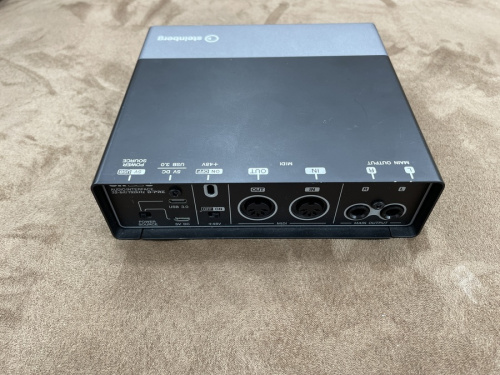 UR22C　ハイレゾ　歌い手のMIDI　DSP　コンデンサーマイク