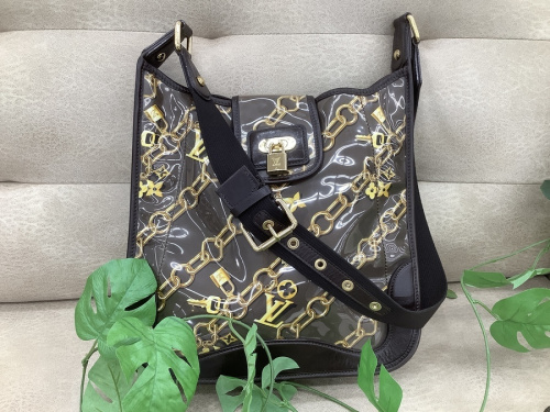 LOUIS VUITTON(ルイヴィトン)のミュゼット