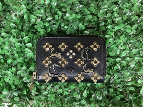 Christian Louboutinのクリスチャン ルブタン