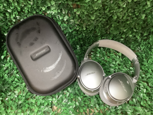 音響機器のヘッドホン